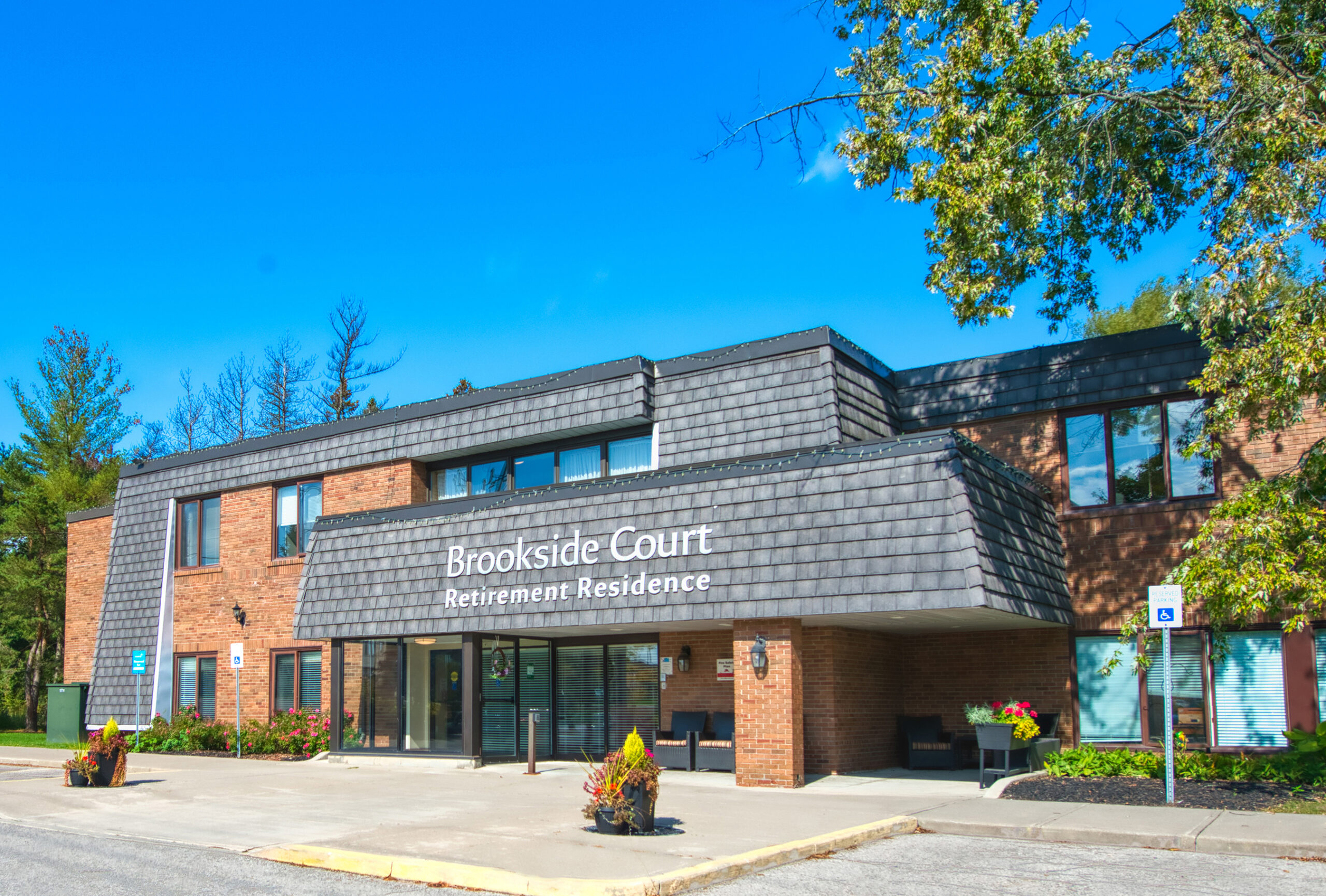 Brookside Court - Spring Living Retirement Community Richmond Hill, ON Brookside Court - Spring Living Retirement Community Richmond Hill, ON