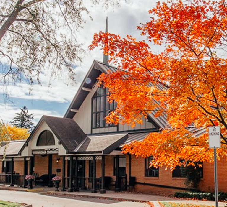Park Avenue Manor Retirement Community in Burlington - Spring Living Retirement Communities Ontario